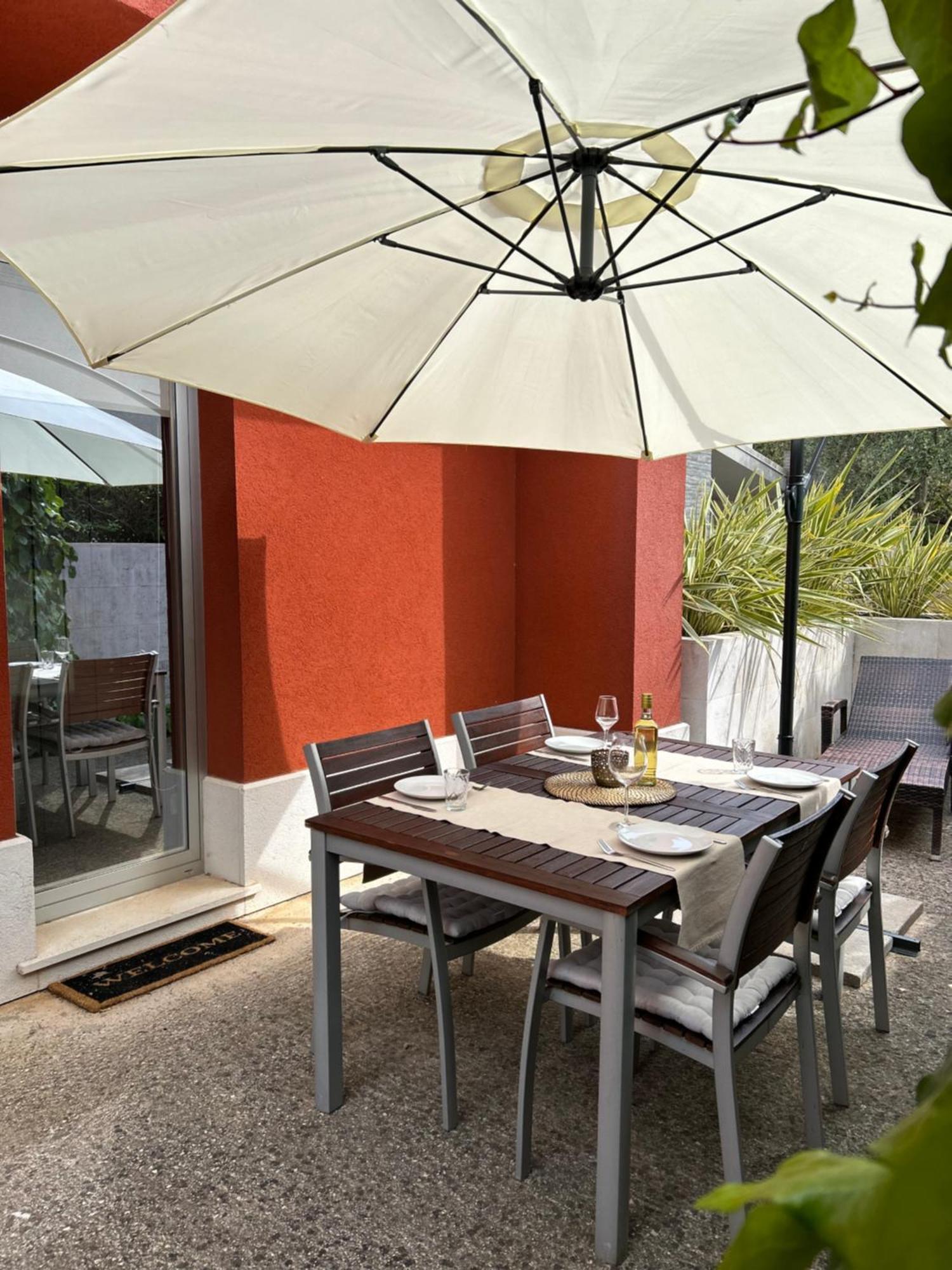 Ivni Apartmani Novigrad Istria Exteriör bild