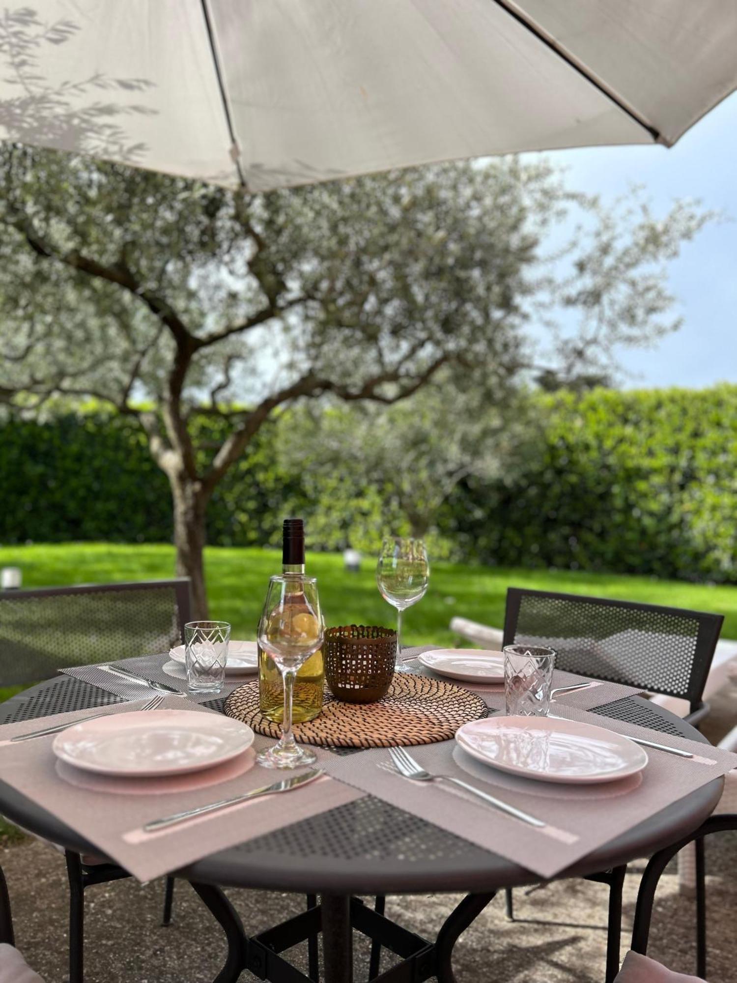 Ivni Apartmani Novigrad Istria Exteriör bild